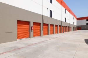 Public Storage - San Diego - 984 Sherman Street - Photo 2