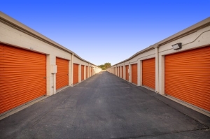 Public Storage - Azusa - 791 S Azusa Ave - Photo 2