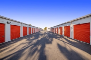 Public Storage - Tustin - 14861 Franklin Ave - Photo 2