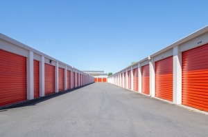Public Storage - Beaverton - 10905 SW Denney Rd - Photo 2