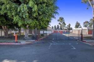 Public Storage - Santa Ana - 2200 E McFadden Ave - Photo 4