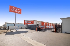 Public Storage - Downey - 12245 Woodruff Ave - Photo 1