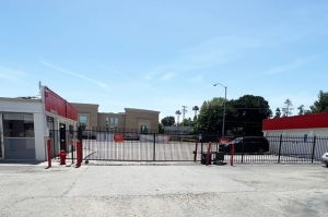 Public Storage - San Jose - 231 W Capitol Expressway - Photo 4
