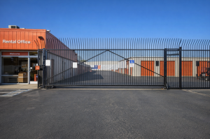 Public Storage - San Jose - 1395 Mabury Road - Photo 4