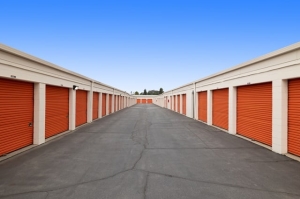 Public Storage - Pico Rivera - 8551 Beverly Blvd - Photo 2