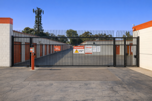 Public Storage - Carson - 1421 E Del Amo Blvd - Photo 4