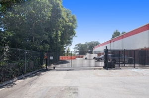 Public Storage - South San Francisco - 1900 El Camino Real - Photo 4