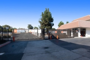 Public Storage - Palo Alto - 2047 E Bayshore Road - Photo 4