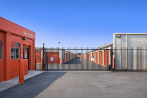 Public Storage - Oakland - 6201 San Leandro Street - Photo 4