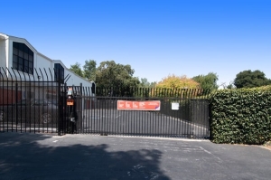 Public Storage - Dublin - 7420 San Ramon Road - Photo 4