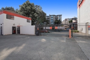 Public Storage - Emeryville - 6501 Shellmound Street - Photo 4