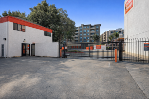Public Storage - Emeryville - 6501 Shellmound Street - Photo 4