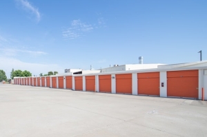 Public Storage - Sacramento - 7427 Roseville Road - Photo 2