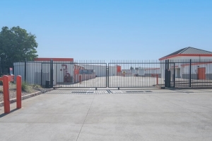 Public Storage - Sacramento - 7427 Roseville Road - Photo 4