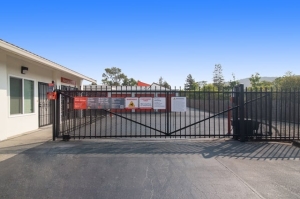 Public Storage - San Rafael - 380 Merrydale Road - Photo 4