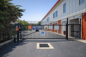 Public Storage - Del Rey Oaks - 180 Calle Del Oaks - Photo 4