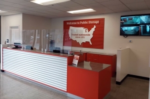 Public Storage - Seattle - 1815 12th Ave - Photo 3