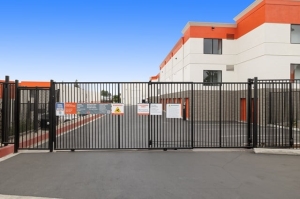 Public Storage - Whittier - 12331 Penn St - Photo 4