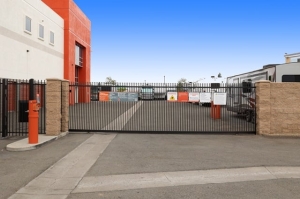 Public Storage - San Diego - 6200 Miramar Rd - Photo 4