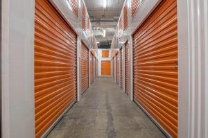 Public Storage - Los Angeles - 4174 W Pico Blvd - Photo 2