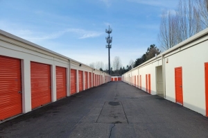 Public Storage - Kent - 27333 132nd Ave SE - Photo 2
