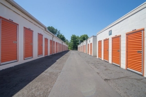 Public Storage - Milwaukie - 13325 SE McLoughlin Blvd - Photo 2