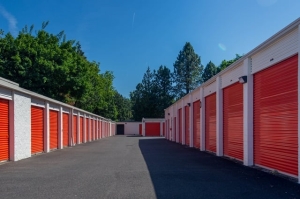 Public Storage - Portland - 9912 SE Division St - Photo 2
