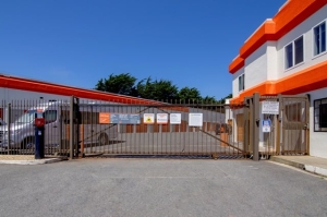Public Storage - Daly City - 1050 King Drive - Photo 4