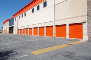Public Storage - Burbank - 2240 N Hollywood Way - Photo 2