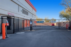 Public Storage - Las Vegas - 6596 Boulder Hwy - Photo 4