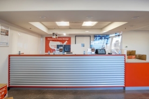 Public Storage - Las Vegas - 6596 Boulder Hwy - Photo 3