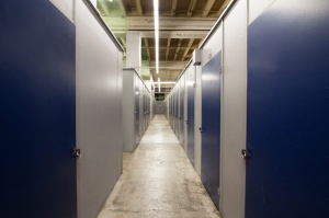 Public Storage - Los Angeles - 3611 W Washington Blvd Picture of Public Storage - Los Angeles - 3611 W Washington Blvd