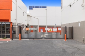 Public Storage - Torrance - 380 Crenshaw Blvd - Photo 4