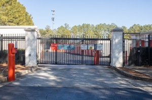 Public Storage - Peachtree Corners - 3265 Holcomb Bridge Road - Photo 4
