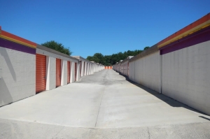 Public Storage - Taylors - 3129 Wade Hampton Blvd - Photo 2