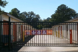 Public Storage - Virginia Beach - 2109 Greenwell Road - Photo 4