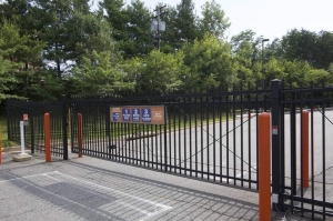 Public Storage - Seven Corners - 6319 Arlington Blvd - Photo 4