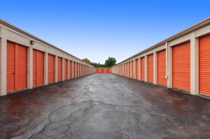 Public Storage - Warren - 2500 E 10 Mile Road - Photo 2