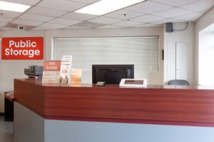 Public Storage - Atlanta - 3692 Clairmont Road - Photo 3
