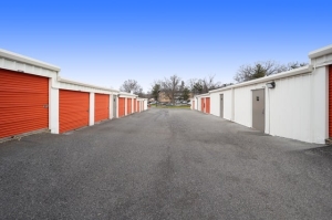 Public Storage - Suitland - 4414 Suitland Road - Photo 2