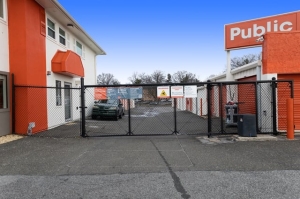 Public Storage - Suitland - 4414 Suitland Road - Photo 4