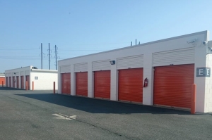 Public Storage - Philadelphia - 2190 Wheatsheaf Lane - Photo 2