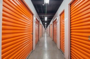 Public Storage - Yonkers - 400 Nepperhan Ave - Photo 2