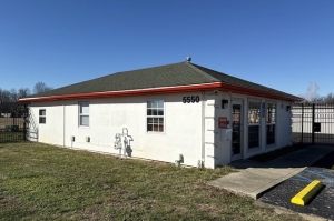 Public Storage - Louisville - 5550 Greenbelt Hwy