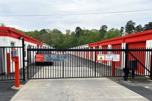 Public Storage - Richmond - 4805 Jefferson Davis Highway - Photo 4