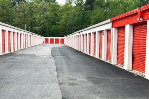 Public Storage - Richmond - 4805 Jefferson Davis Highway - Photo 2