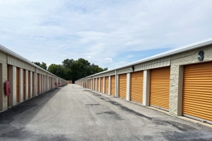 Public Storage - Louisville - 7902 Beulah Church Rd - Photo 2