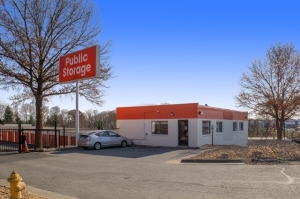 Public Storage - Woodbridge - 14123 Jefferson Davis Highway - Photo 1