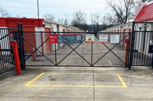 Public Storage - Birmingham - 209 Oxmoor Blvd - Photo 4