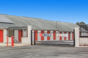 Public Storage - Concord - 3001 S Ridge Ave - Photo 4